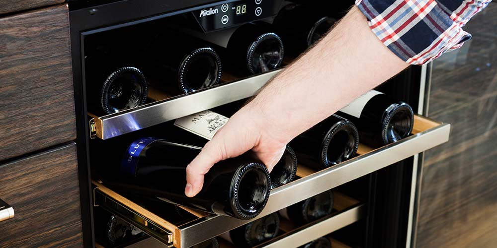 Termoelétrico vs. refrigeradores de vinho baseados em compressor