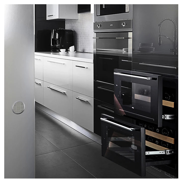 Cave de vinho mQuvée WineCave 60DD Fullglass Black com duas zonas de temperatura.