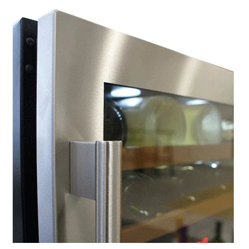 Cave de vinho mQuvée WineCave 700 60D Stainless com compressor inverter e filtro de carbono.