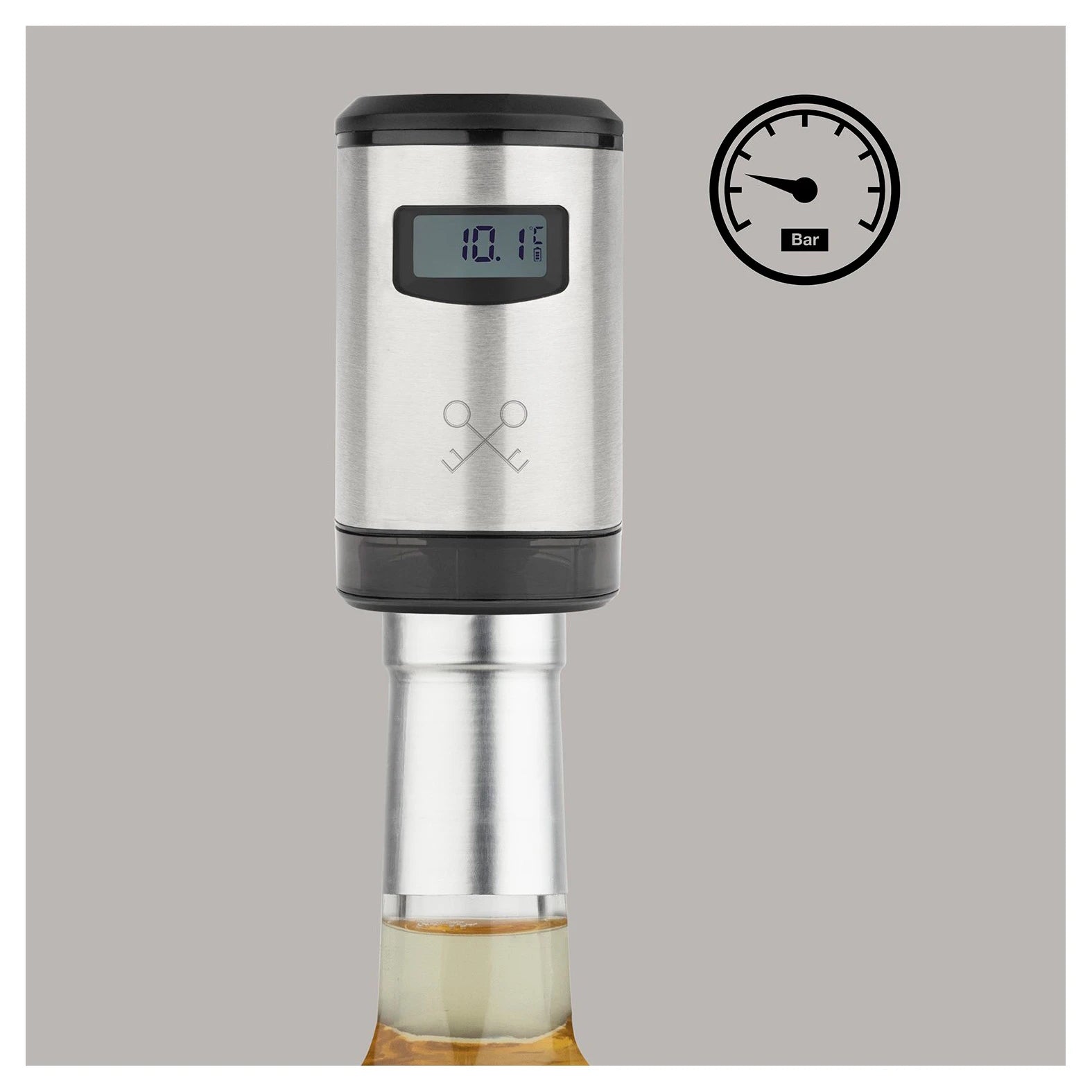 Detalhe da bomba de vácuo WOM820 com indicador de temperatura para conservação do vinho.