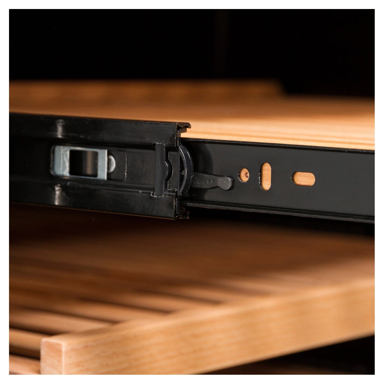 Cave de vinho Vinobox V168 GC 1T Black para conservação profissional de grandes coleções.