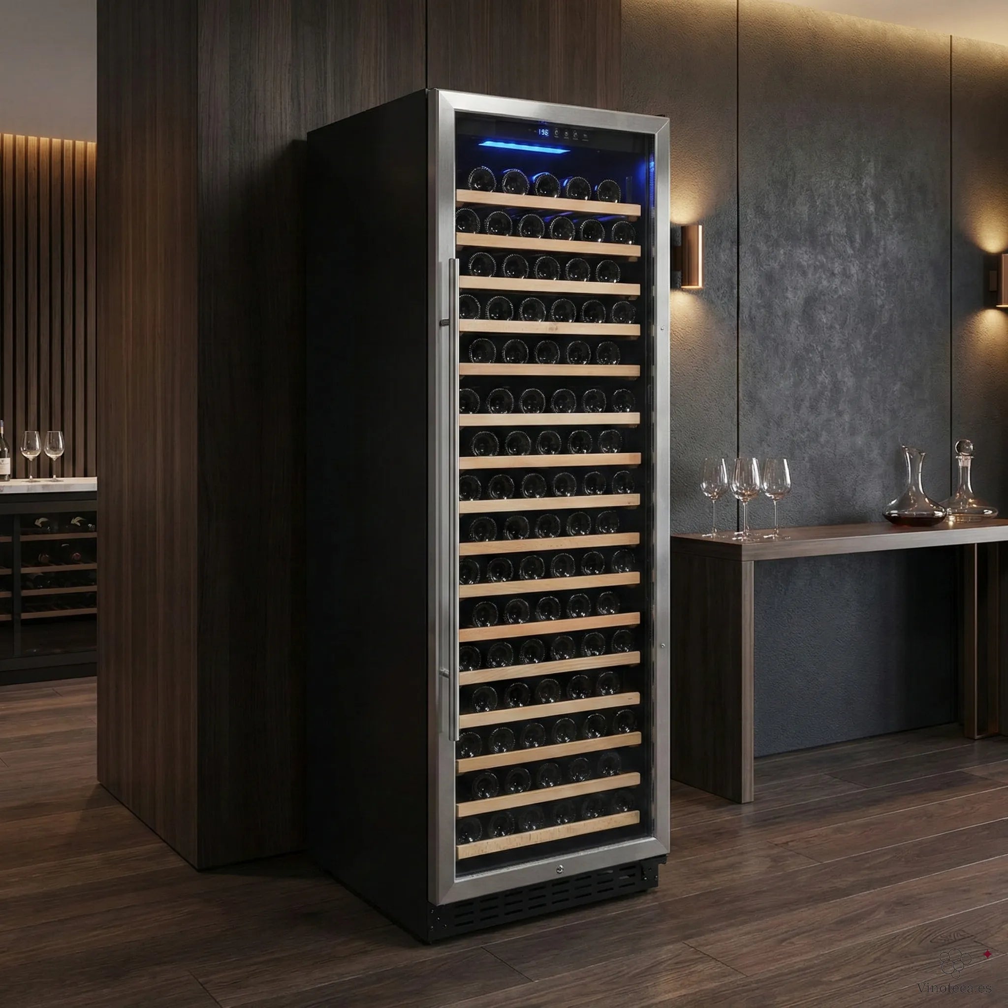 Cave de vinho Vinobox V168 GC 1T Inox em ambiente de utilização para grandes coleções.