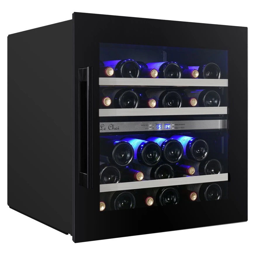 Cave de vinho Le Chai LBN270 Black em coluna com capacidade para 27 garrafas.