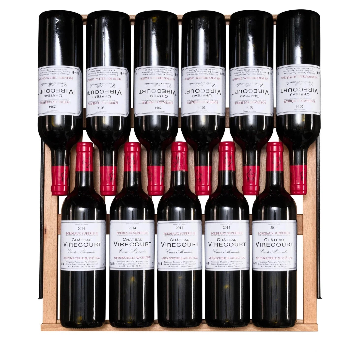Cave de vinho Vinobox V40 GC 2T Inox com fechadura, pés ajustáveis e luz interior.