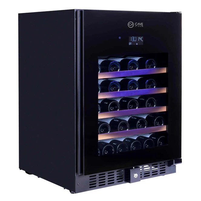 Cave de vinho Cave Vinum CV-46-BL PREMIUM com prateleiras telescópicas de madeira e capacidade para 46 garrafas.