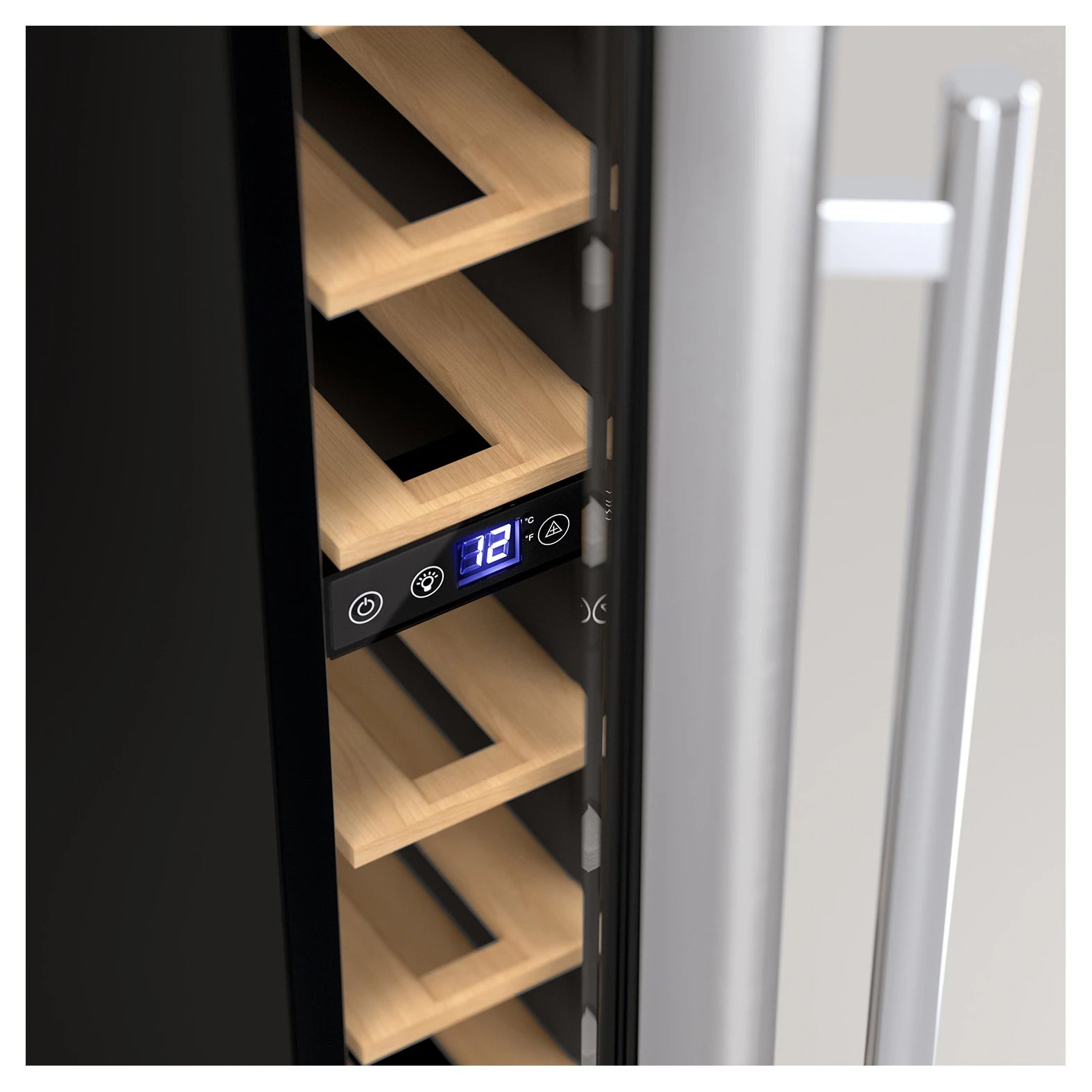 Cave de vinho Les Petits Champs CAVSE7 com design estreito para integração em cozinha.