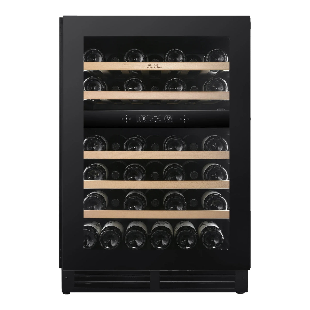 Cave de vinho Le Chai LT2BU41H88N60 de 41 garrafas, vista frontal com a porta fechada, cheia de garrafas, com as prateleiras de madeira sem frontal Black Inox.