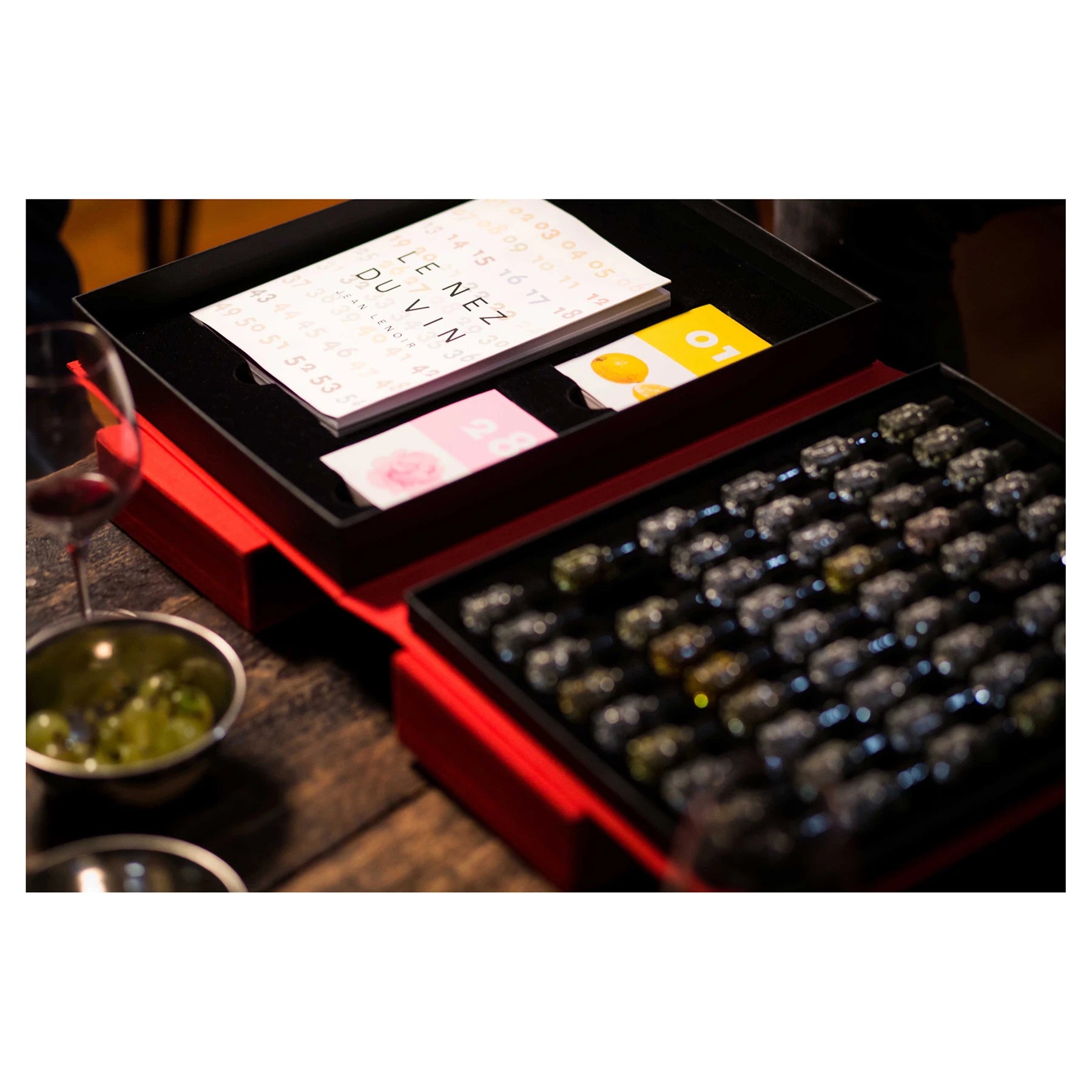 Le Nez du Vin - Kit com 54 Aromas para Treinar seu Olfato