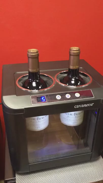 video do refrigerador de vinho Cavanova OW002
